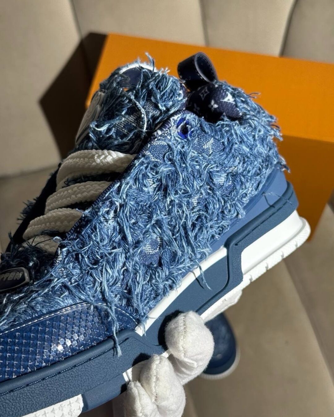 Кроссовки Louis Vuitton Sk8 Blue Fluffy