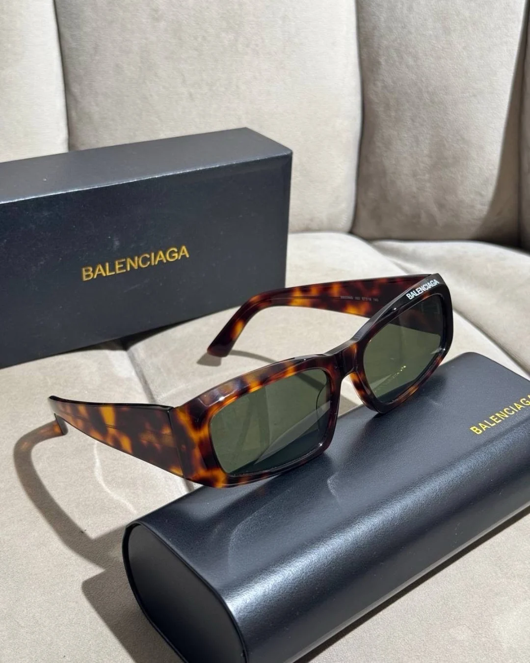 Очки Balenciaga