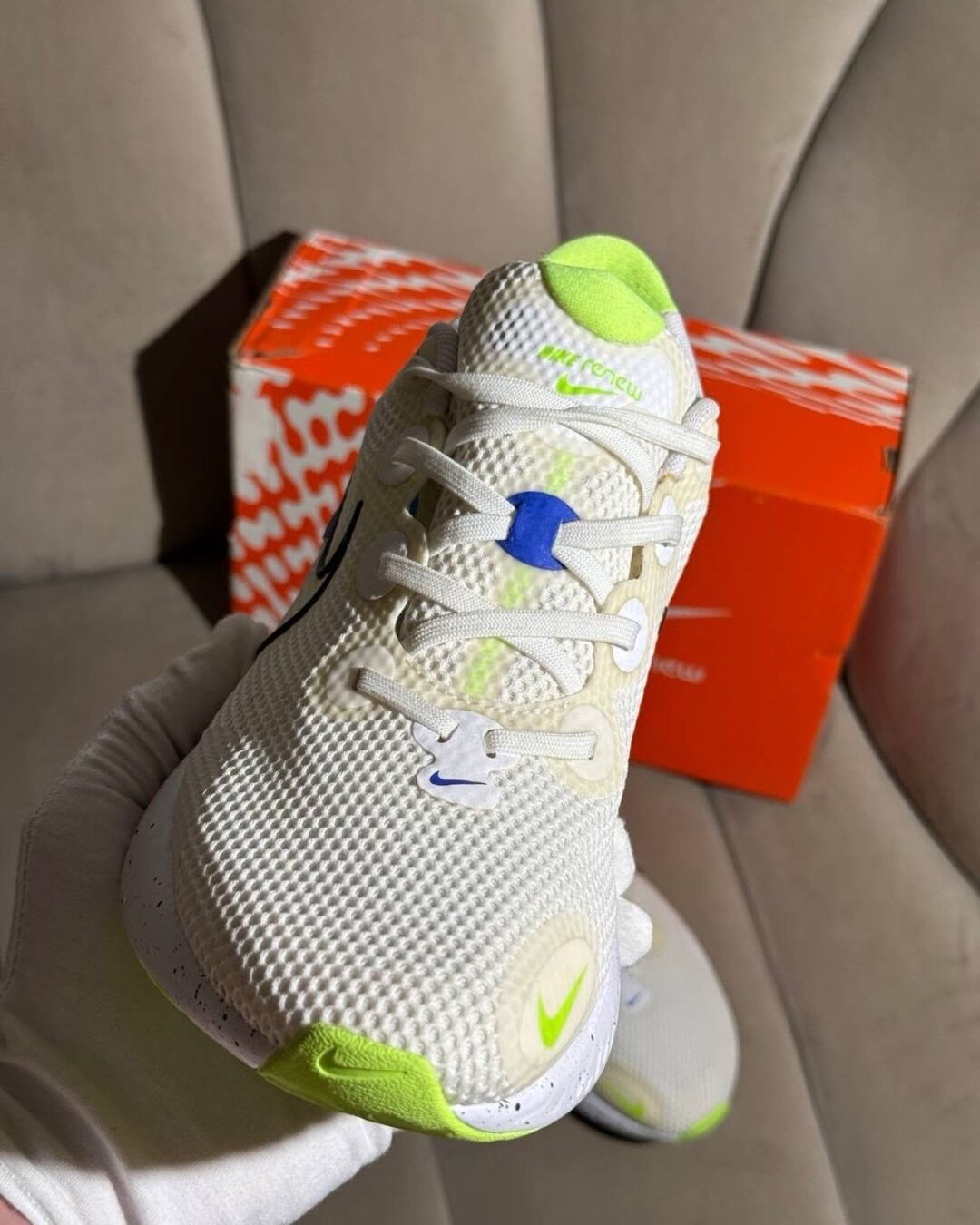 Кроссовки  Nike Renew Run