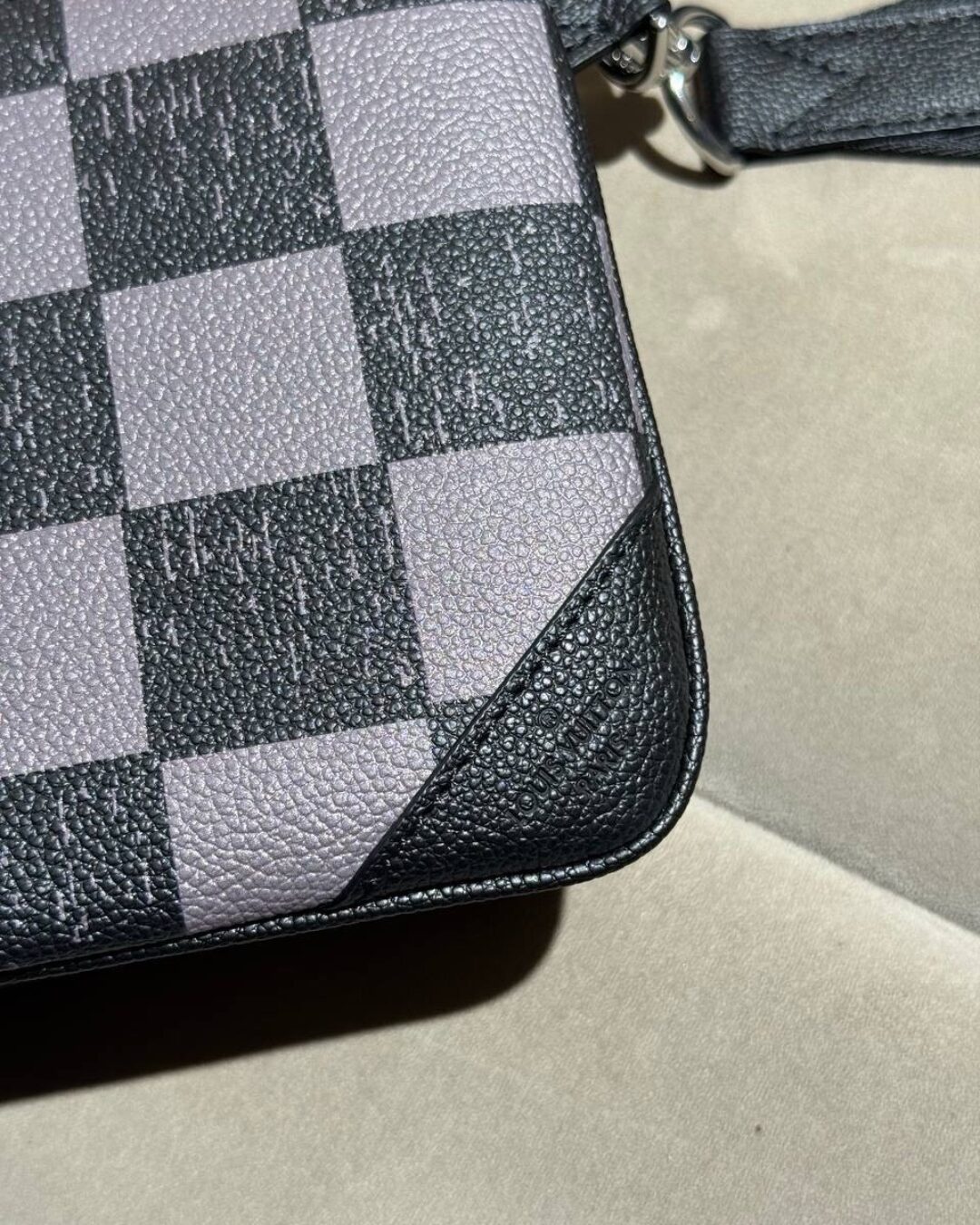 Сумка Louis Vuitton