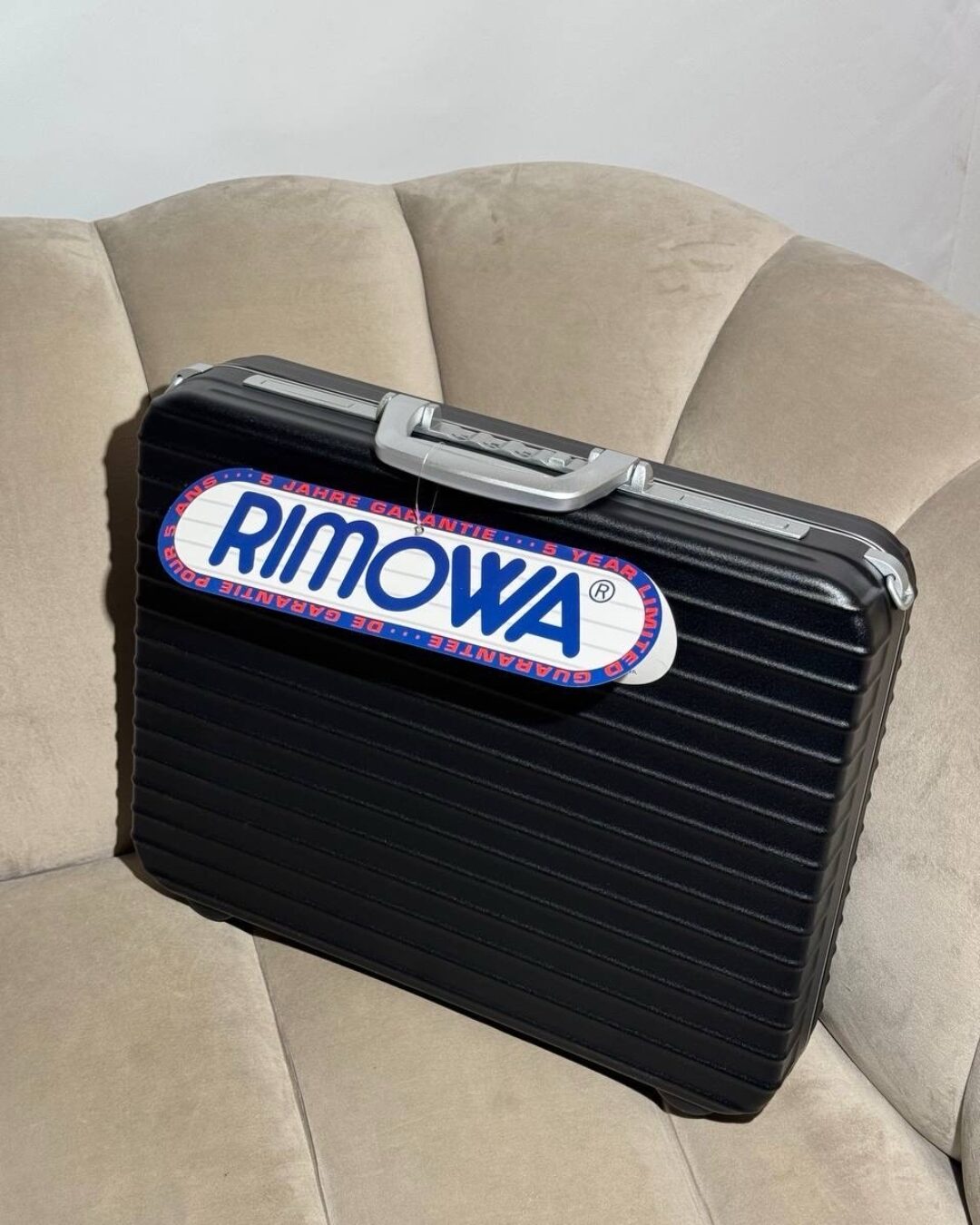 Кейс Rimowa
