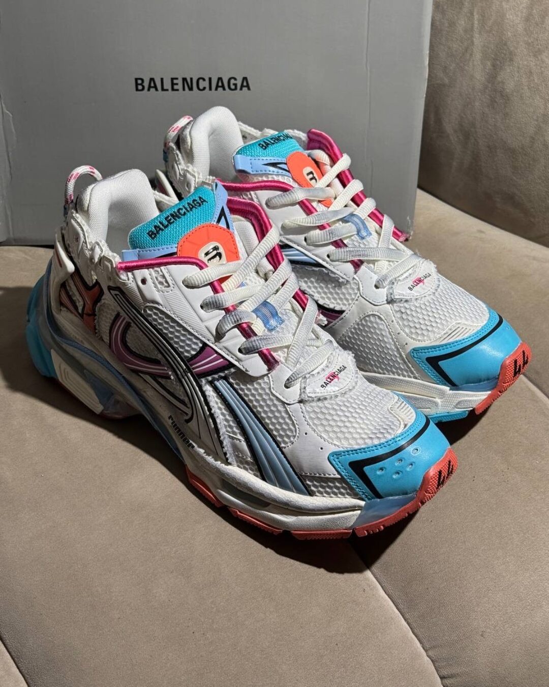 Кроссовки Balenciaga Runner