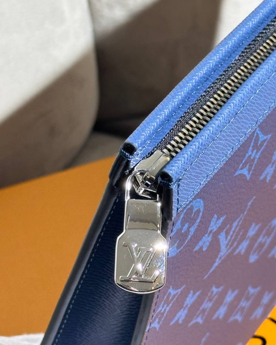 Сумка Louis Vuitton — фото 5