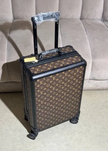 Чемодан Louis Vuitton