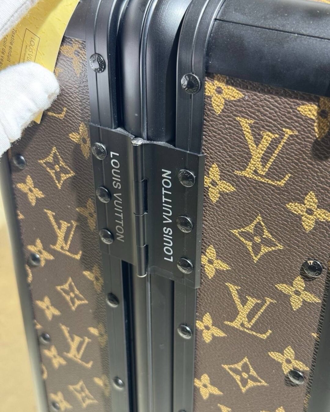 Чемодан Louis Vuitton — фото 8