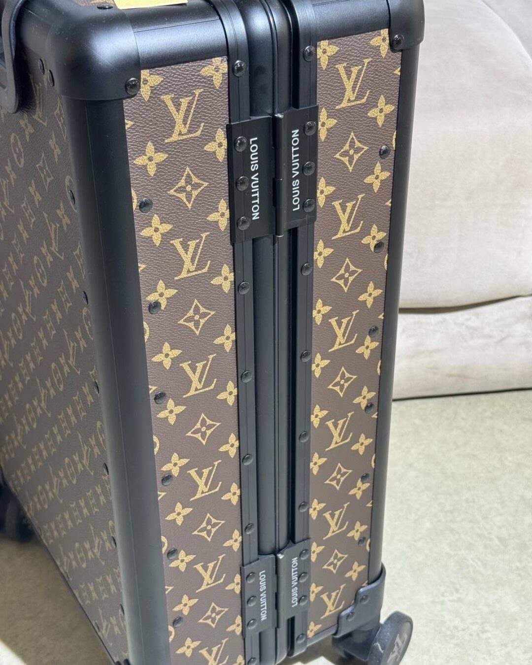 Чемодан Louis Vuitton — фото 6