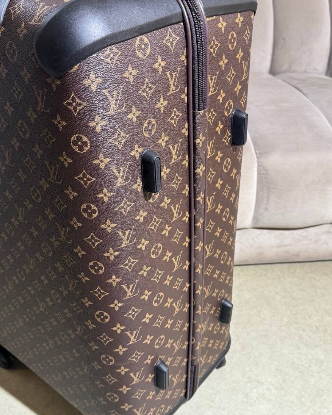 Чемодан Louis Vuitton — фото 4